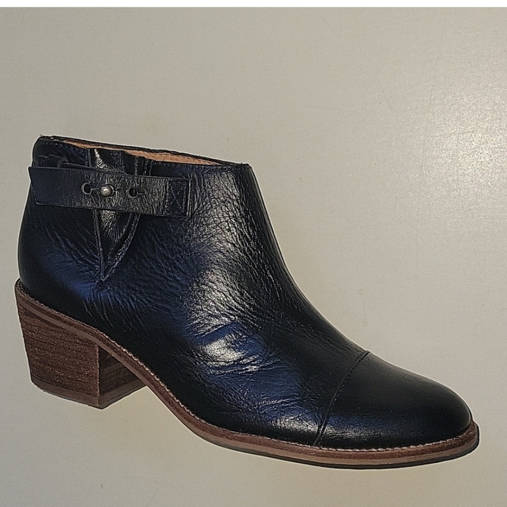 MADEWELL Dakota Low Calf Heeled Booties Size 7.5